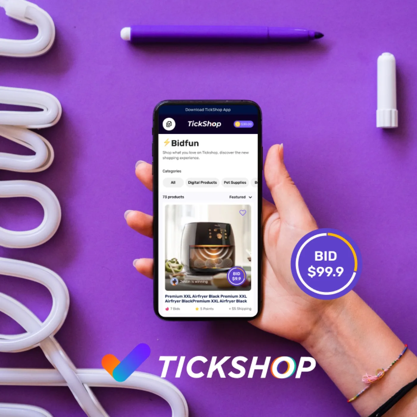 From Start-Up to Scroll-Stopper for a Content Commerce Brand